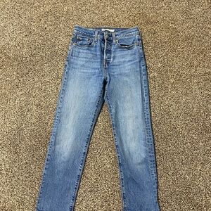 Levi’s blue wedgie straight jeans